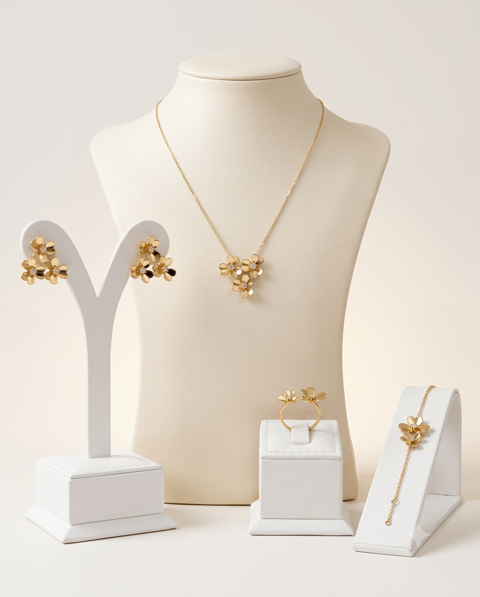 18K Gold Floral Jewelry Set